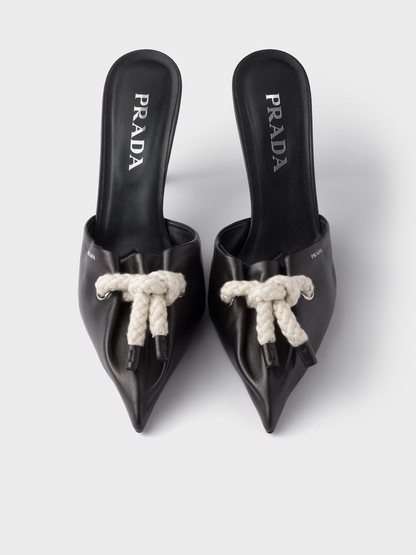 Prada – Schwarze Sandalen aus Nappaleder mit Seildetail