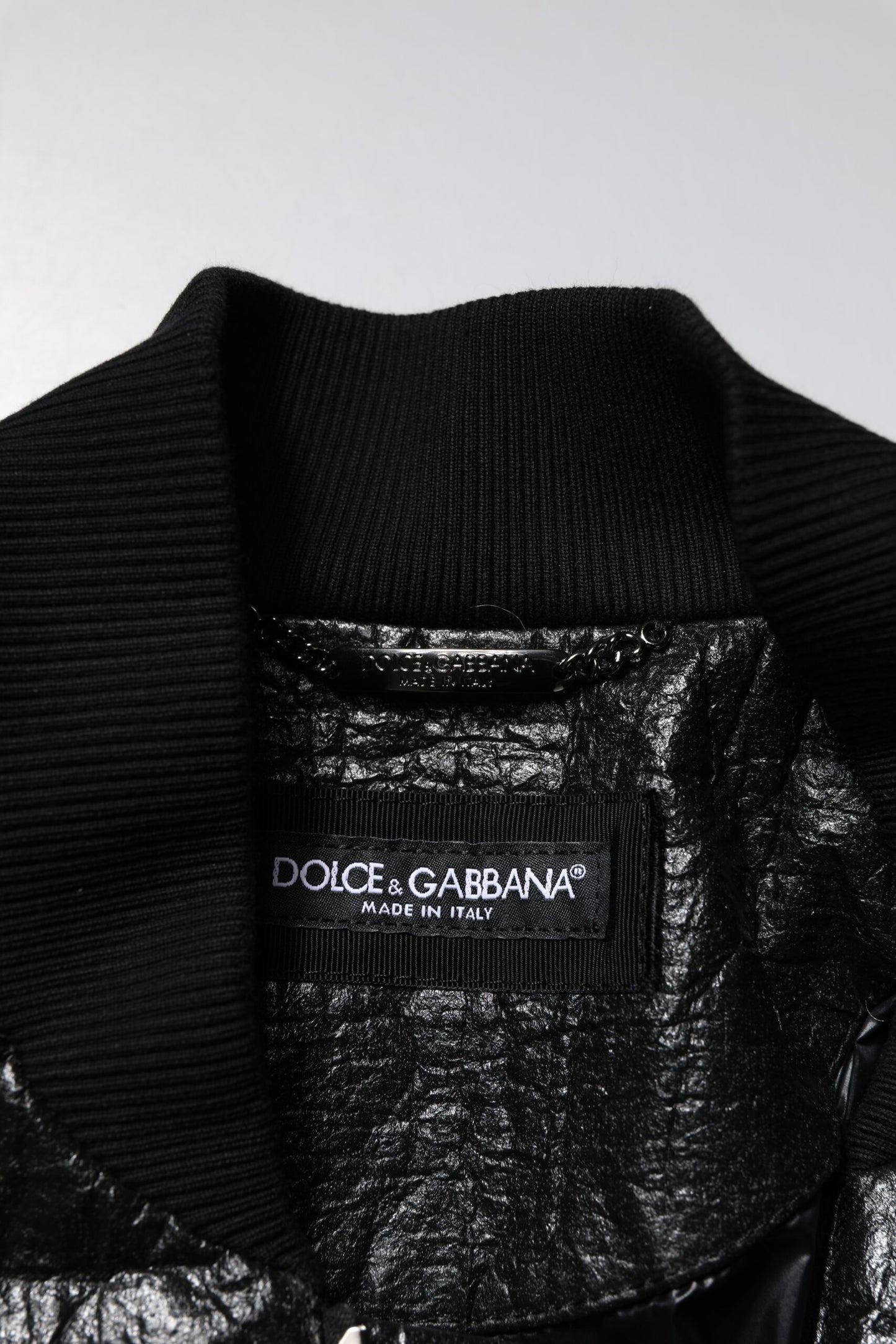 Dolce &amp; Gabbana – Bomberjacke mit durchgehendem Reißverschluss und schwarzem Logo-Schild