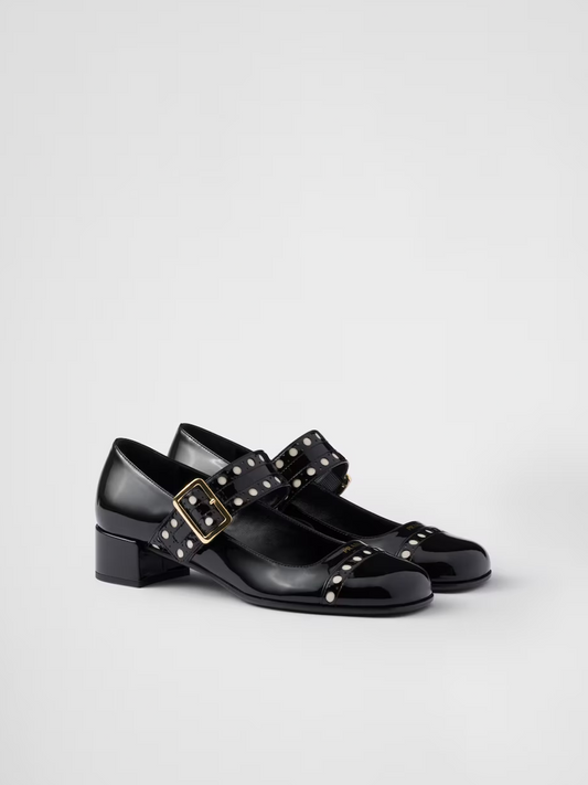Prada – Mary-Jane-Pumps aus schwarzem Lackleder