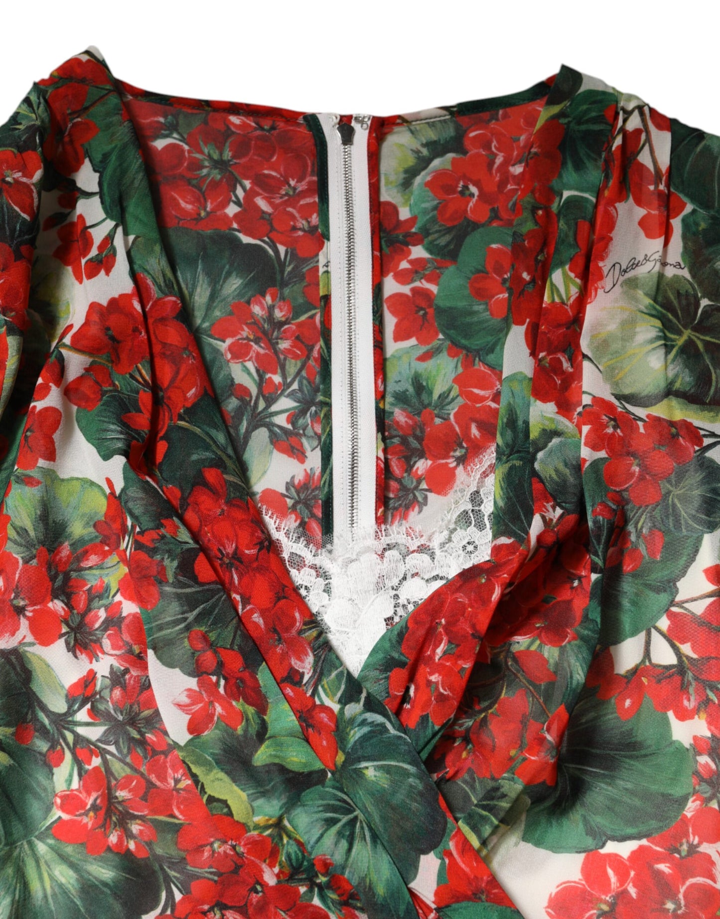 Dolce &amp; Gabbana – Mehrfarbiges, geblümtes Kleid mit langen Ärmeln und V-Ausschnitt