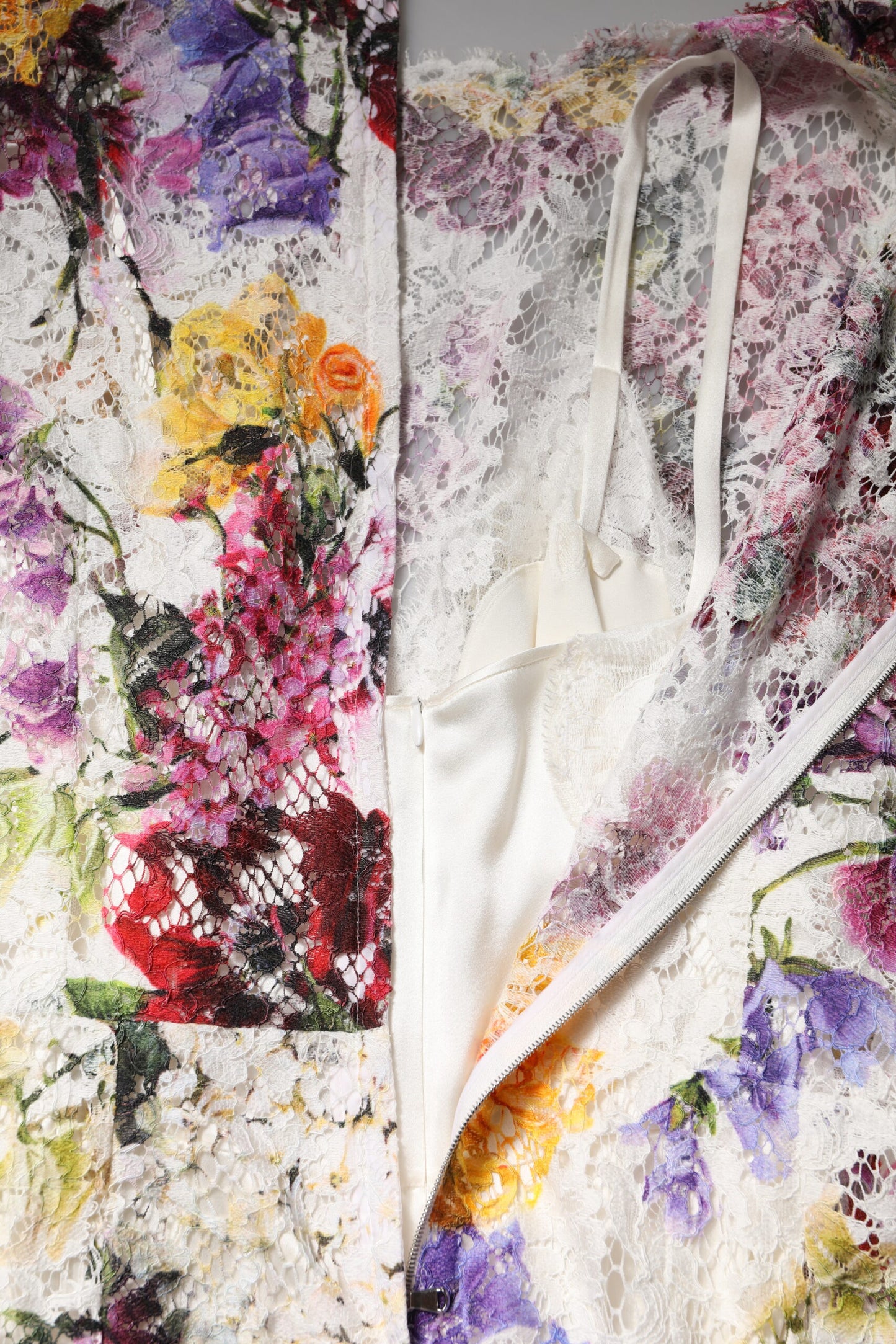 Dolce &amp; Gabbana – Langärmliges A-Linien-Kleid mit mehrfarbigem Blumenmuster