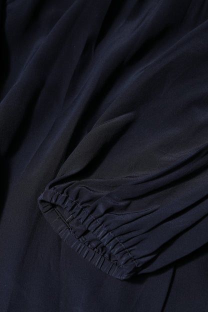 Dolce &amp; Gabbana – Blusentop aus blauer Seide mit Stehkragen und langen Ärmeln