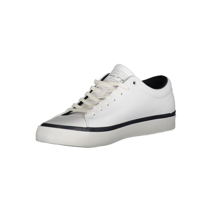 Tommy Hilfiger: Bringen Sie Ihr Spiel mit stylischen weißen Sneakers auf ein neues Niveau
