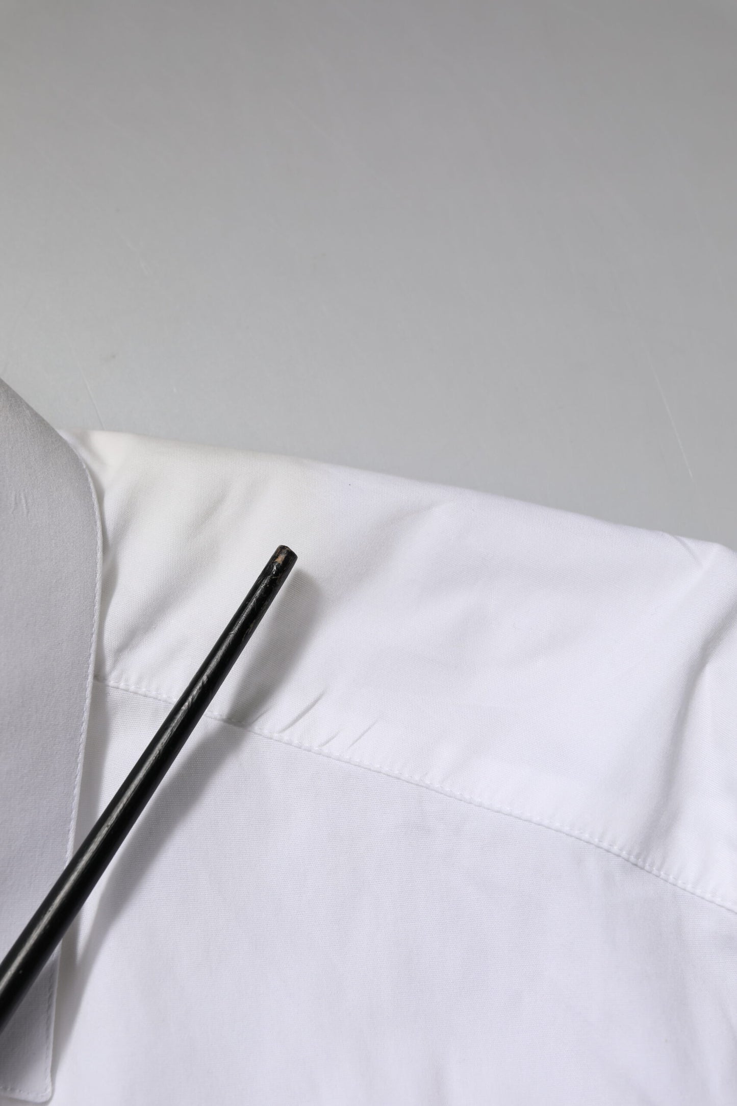 Dolce &amp; Gabbana Weißes langärmliges Hemd aus Baumwolle in GOLD