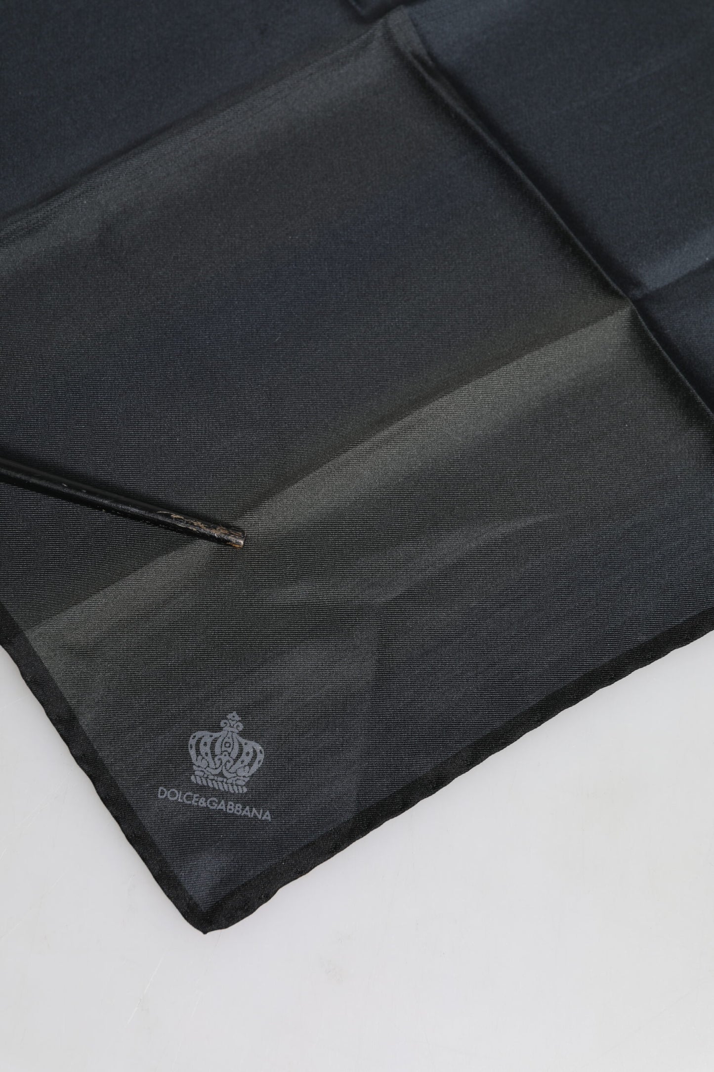 Dolce &amp; Gabbana Blauer quadratischer Foulard aus Seide mit DG-Krone für Herren