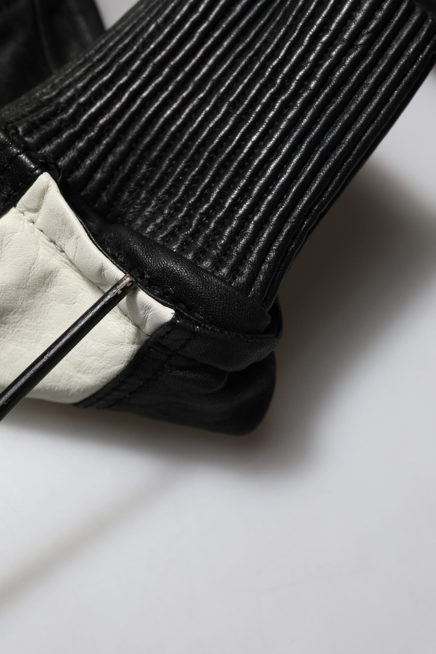 Dolce &amp; Gabbana Mehrfarbige, schmal zulaufende Hose aus Lammleder für Herren