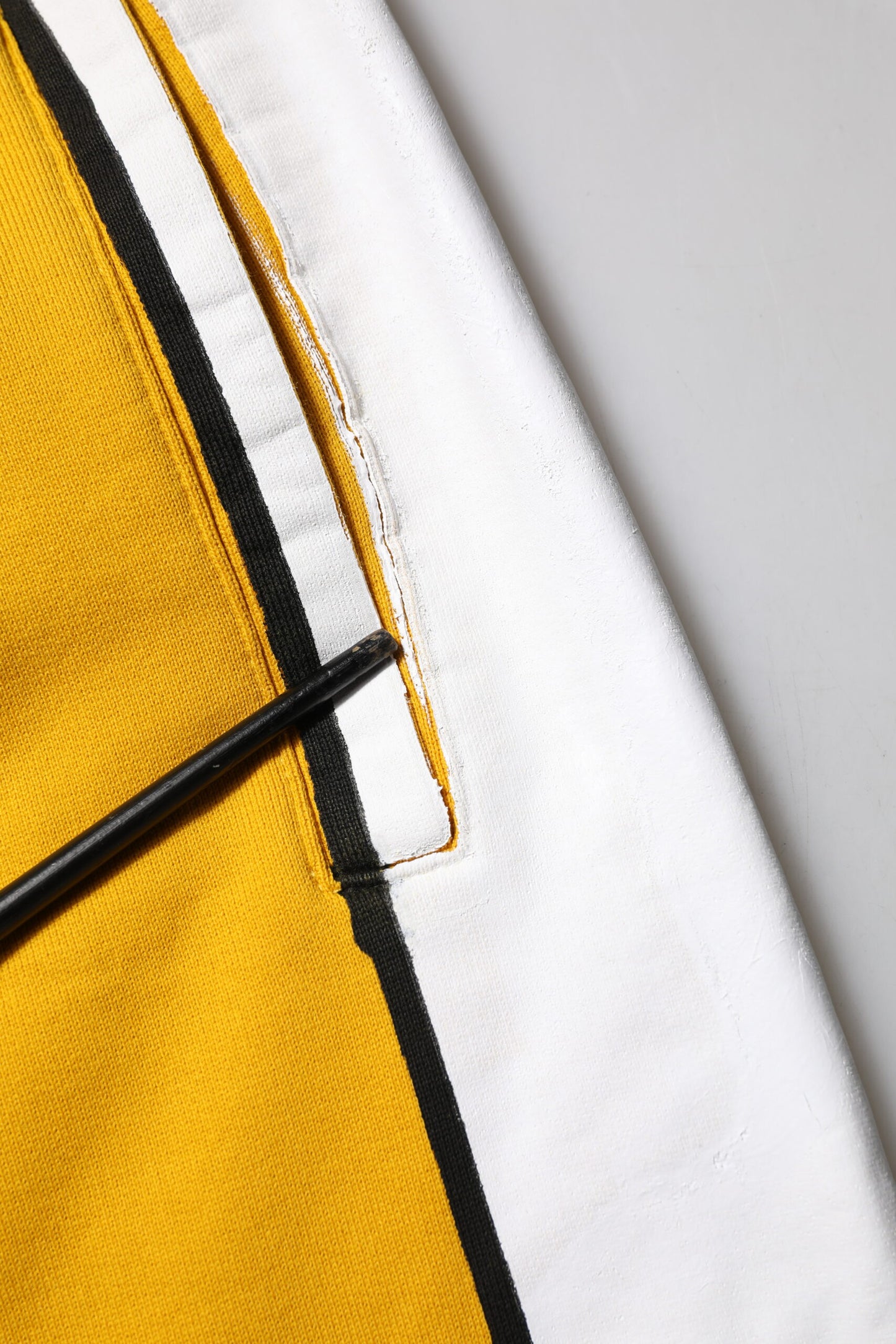 Dolce &amp; Gabbana – Jogginghose mit Kordelzug und Logo aus gelber Baumwolle