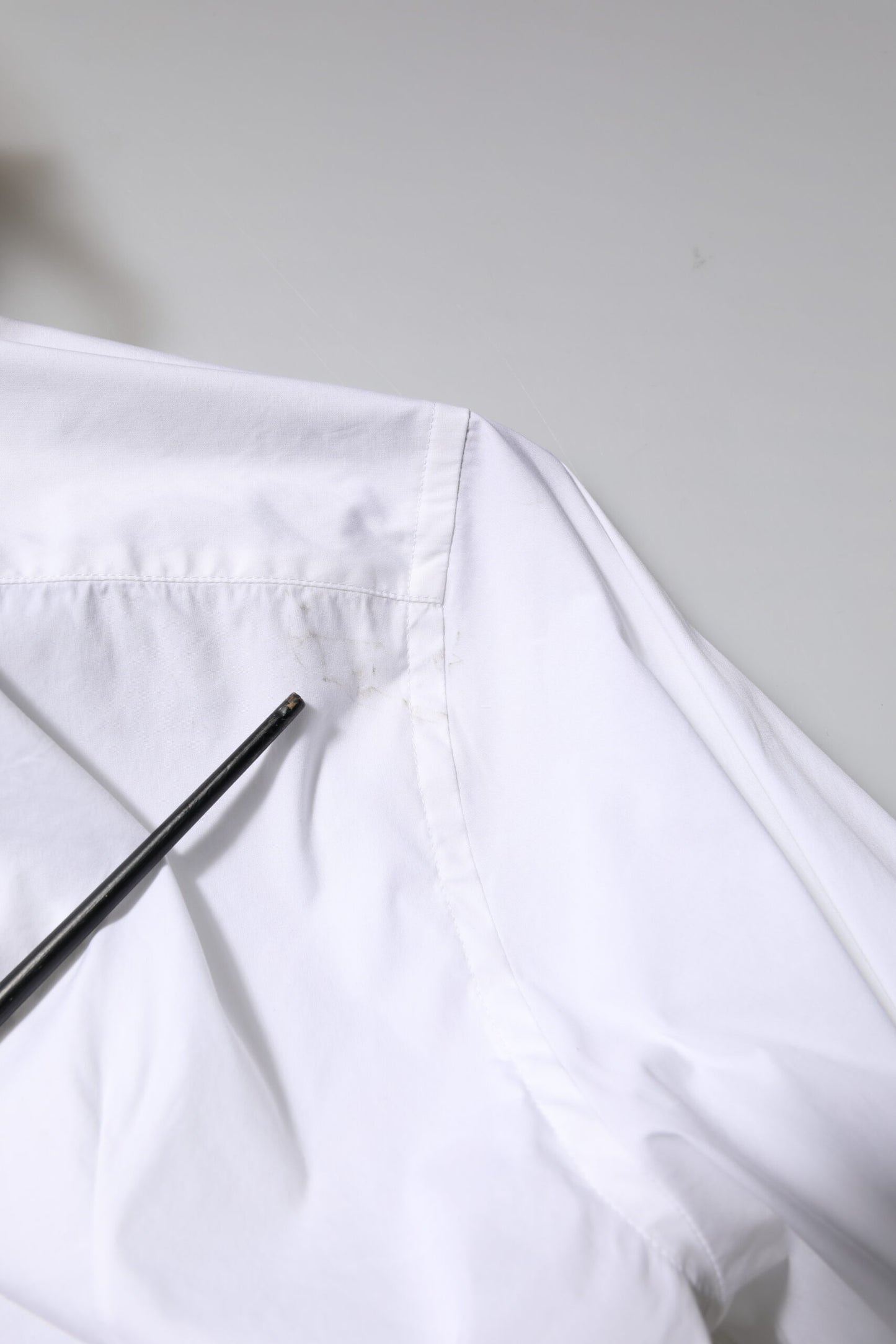 Dolce &amp; Gabbana – Weißes, langärmliges, formelles Hemd aus Baumwolle in GOLD