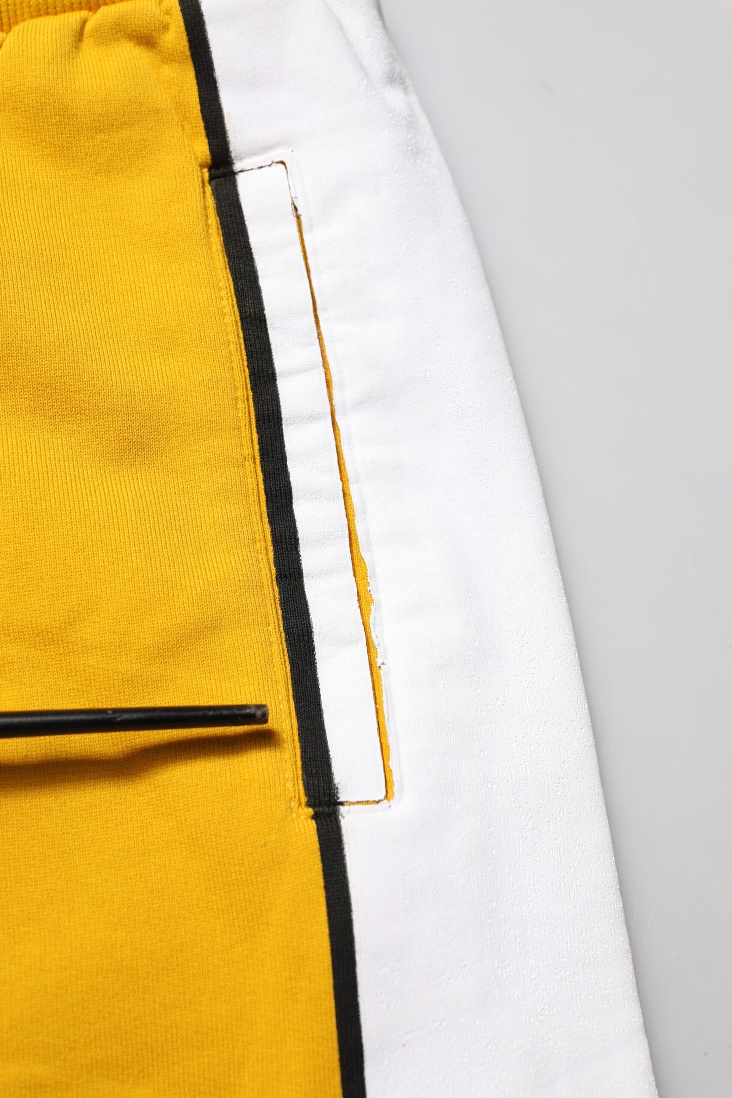 Dolce &amp; Gabbana Gelbe Jogginghose aus Baumwolle