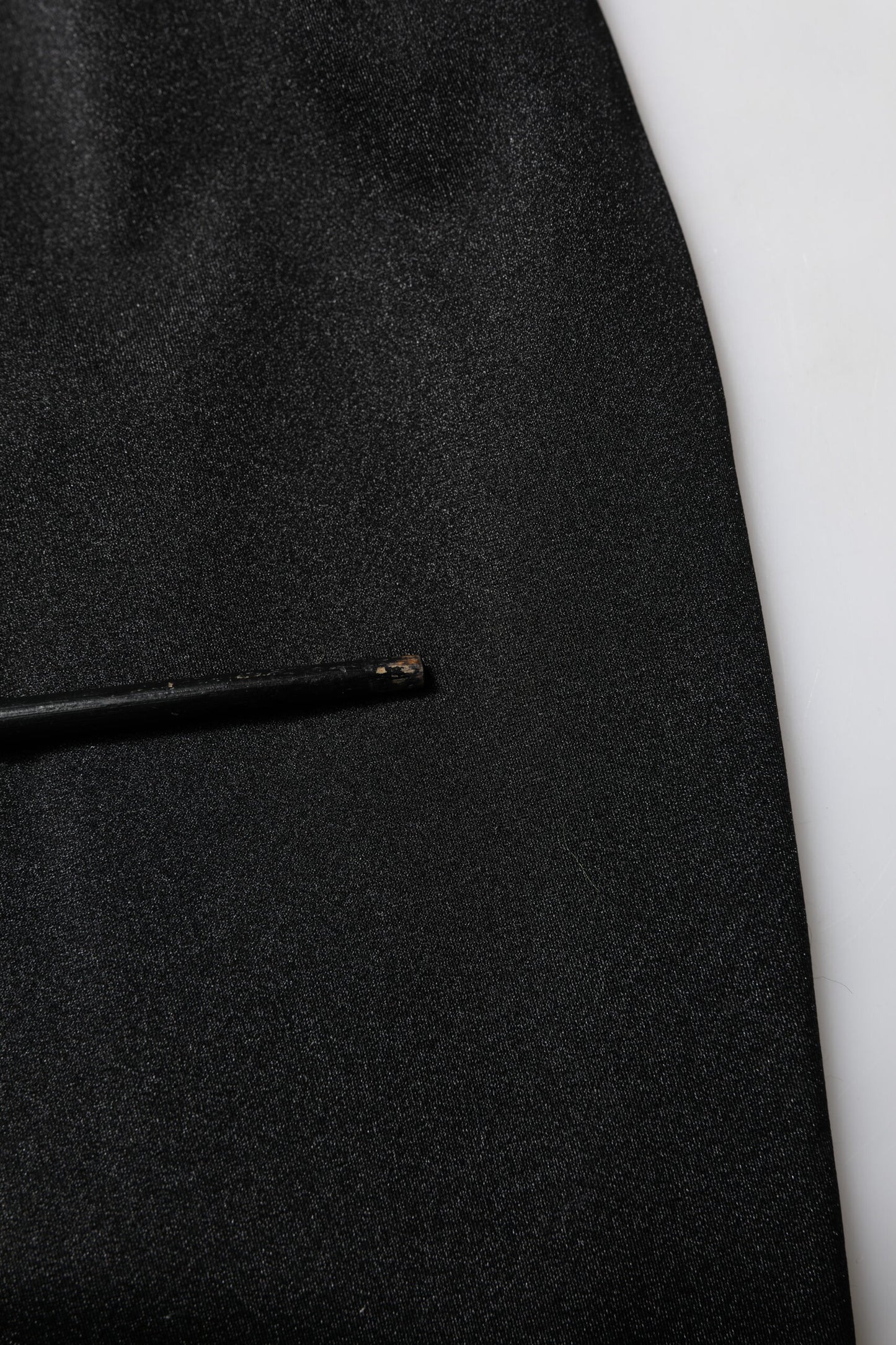 بنطلون ضيق ضيق أسود بخصر عالٍ من دولتشي آند غابانا 