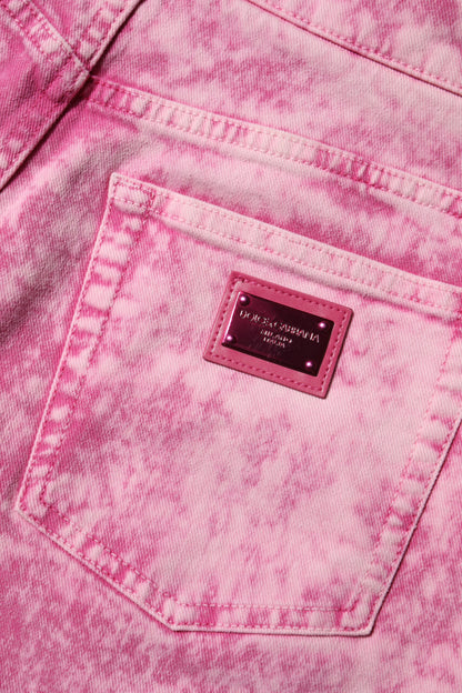 Dolce &amp; Gabbana – Hoch taillierte, schmal zulaufende Jeans aus Denim in Rosa mit Batikmuster 