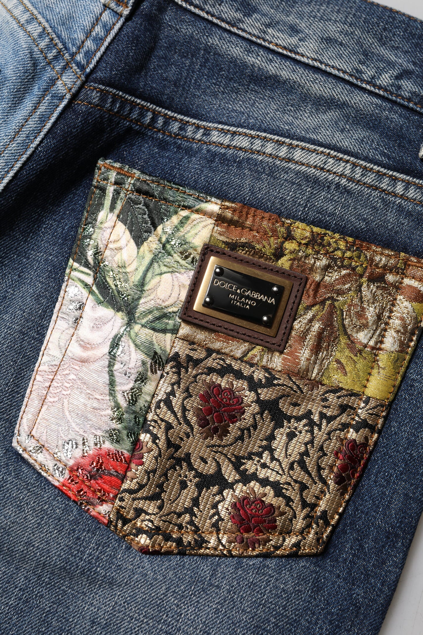 Dolce &amp; Gabbana – Mehrfarbige Patchwork-Jeans aus konischem Denim 