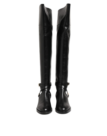Elisabetta Franchi – Hohe Stiefel aus schwarzem Leder mit Schnalle