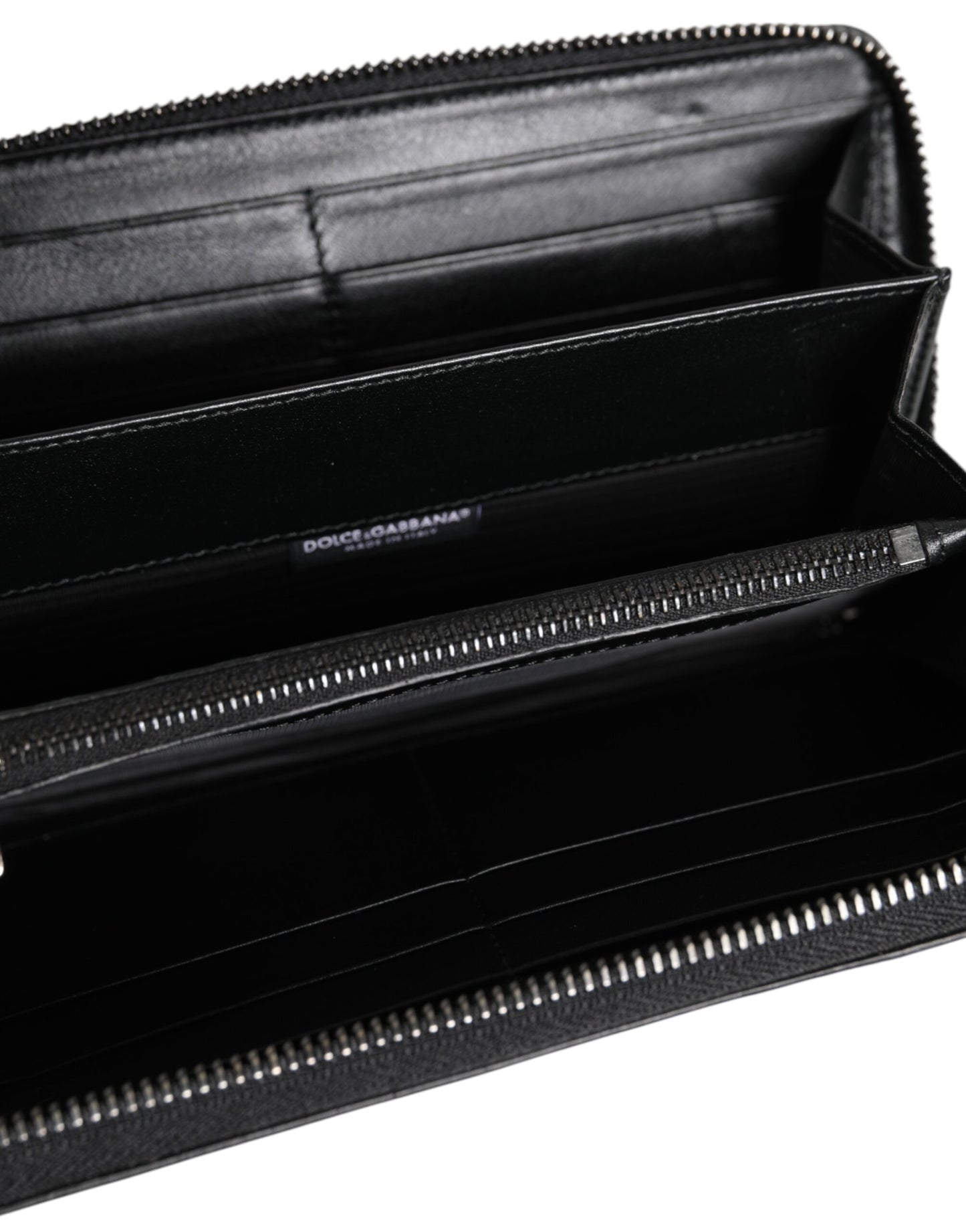 Dolce &amp; Gabbana – Kontinentale Geldbörse mit Rundum-Reißverschluss und Logo-Schild aus schwarzem Leder
