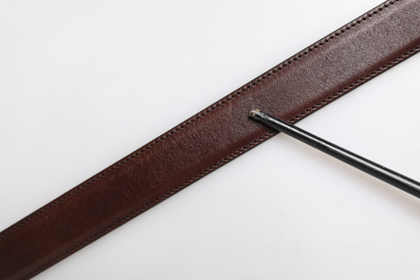 Dolce &amp; Gabbana Brauner klassischer silberner Metall-Logo-Schnallengürtel