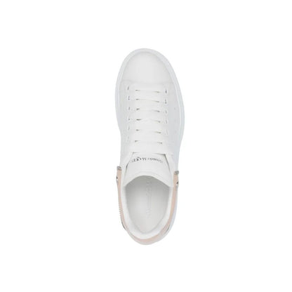 Alexander McQueen Sneaker aus weißem Kalbsleder mit dicker Sohle
