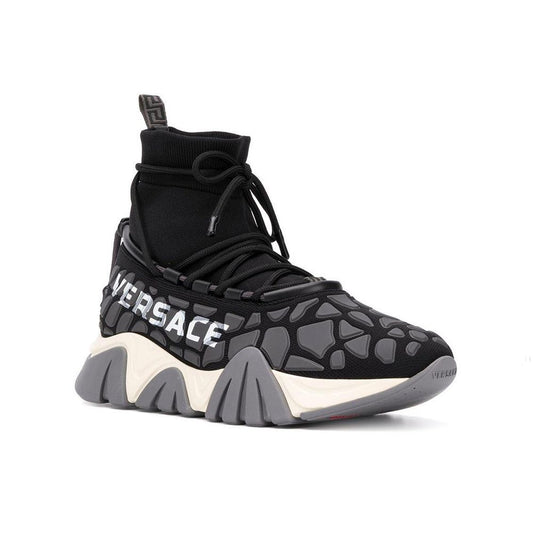Versace – Sportliche Sneaker aus schwarzem Stoff