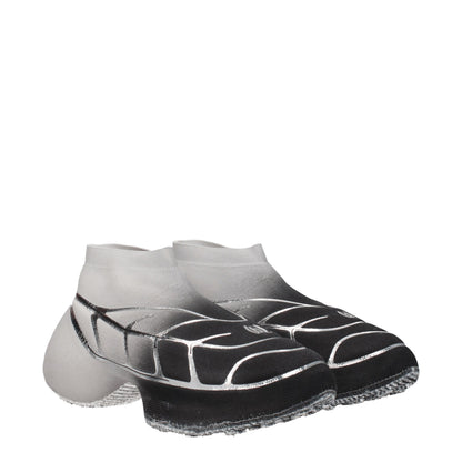 حذاء رياضي من القماش الأسود من جيفنشي