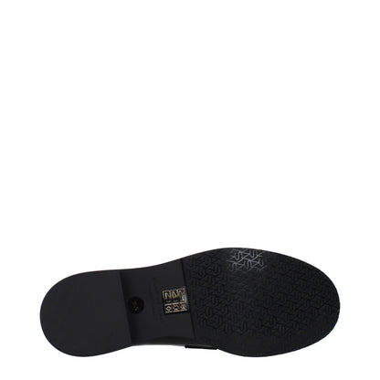 Stuart Weitzman – Slipper aus schwarzem Leder