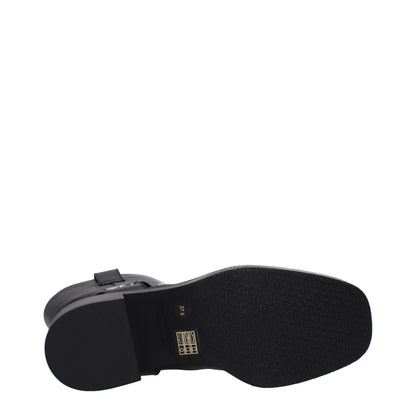 Stuart Weitzman – Schwarze Lederstiefeletten