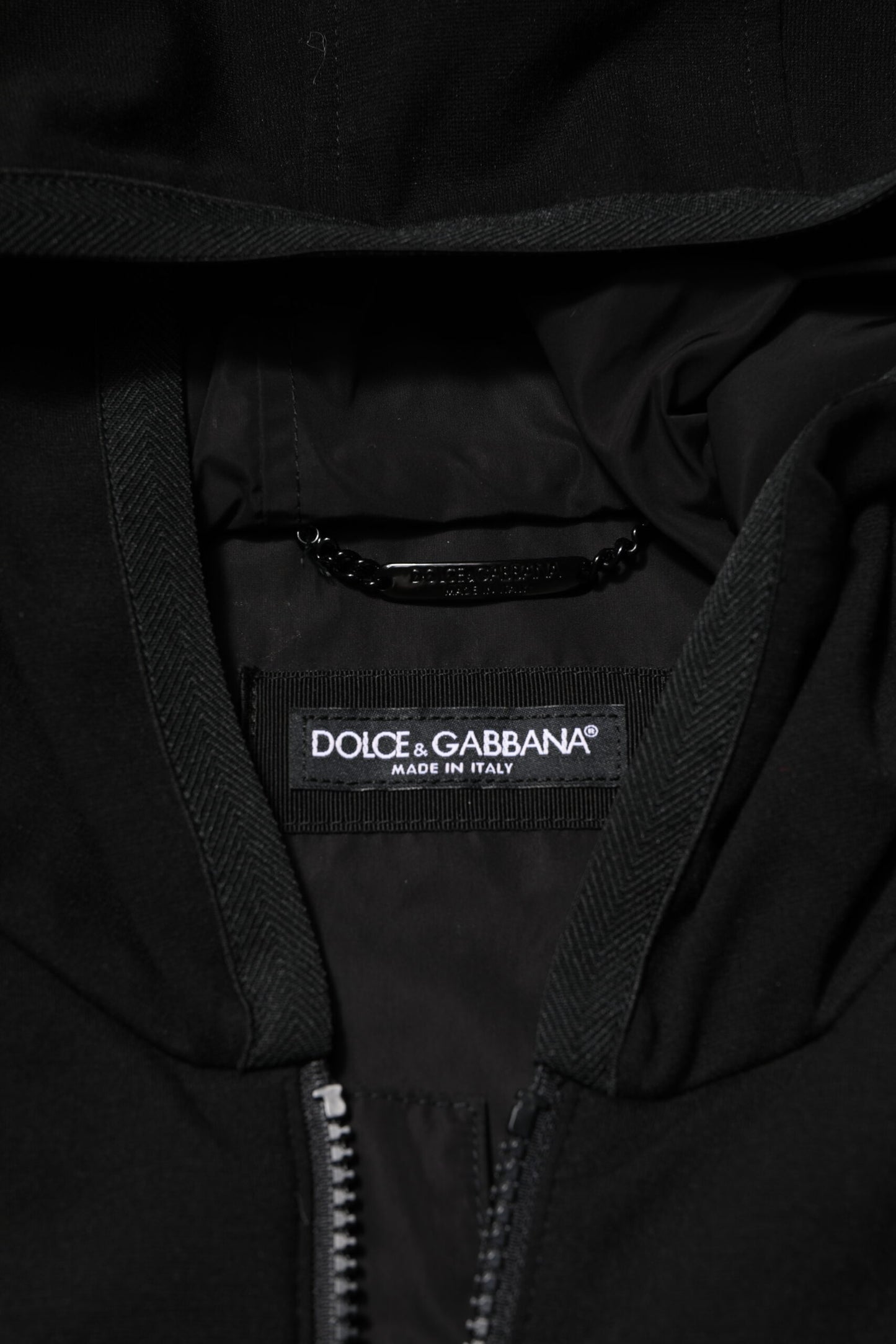 Dolce &amp; Gabbana – Schwarze ärmellose Kapuzenjacke mit Logo-Schild