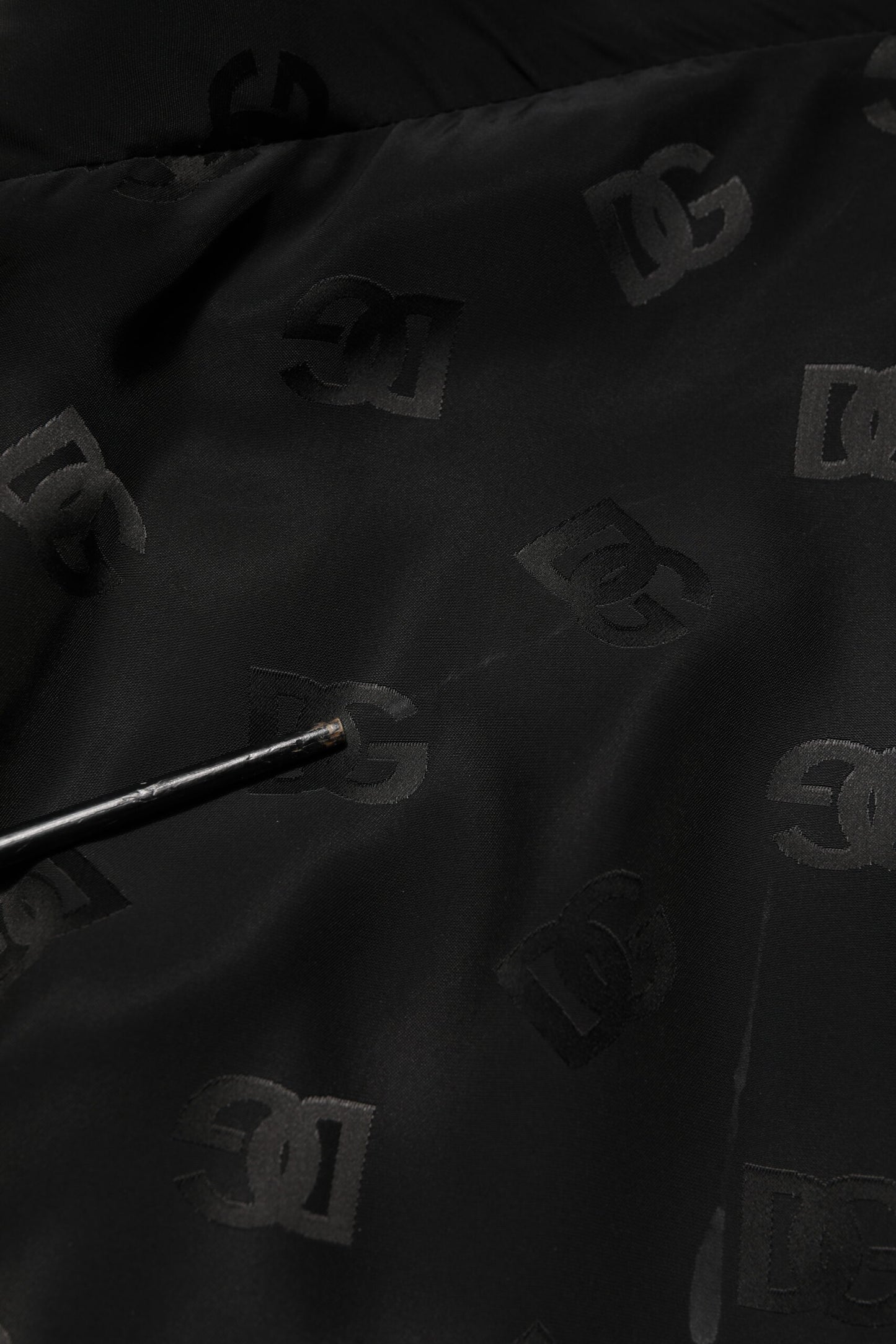 Dolce &amp; Gabbana – Schwarze Polyester-Manteljacke mit Logo-Monogramm