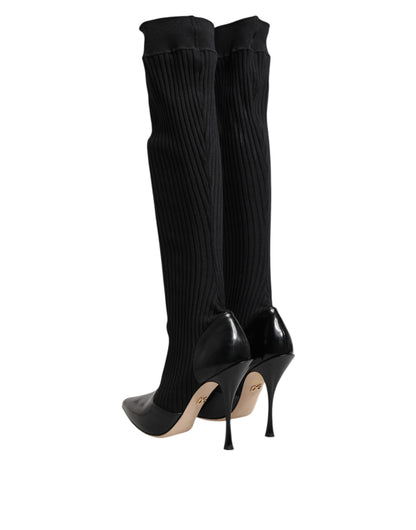 Dolce &amp; Gabbana – Kniehohe Stiefel aus geripptem Strick in Schwarz