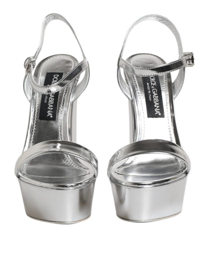 Dolce &amp; Gabbana Keira Sandalen aus silbernem Leder mit Plateau