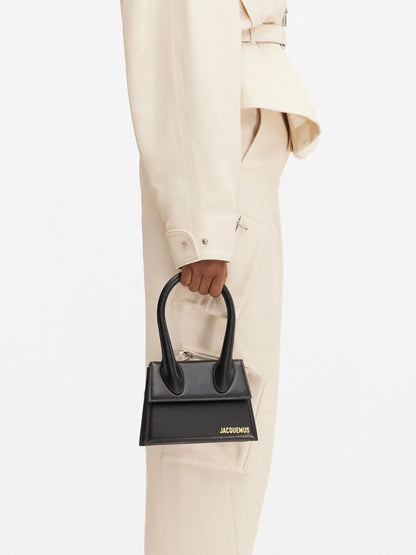 Jacquemus Le Chiquito Moyen Schwarze Tasche