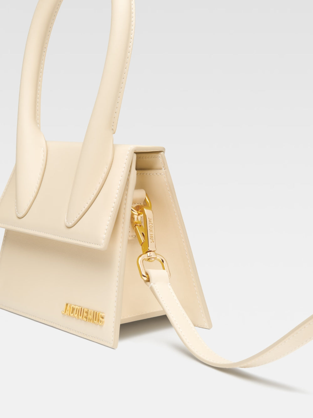 Jacquemus Le Chiquito Moyen Elfenbeintasche