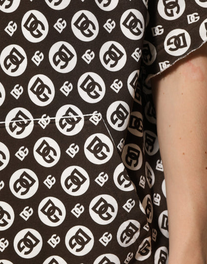 سترة قصيرة بغطاء رأس وشعار DG باللون البني والأبيض من Dolce &amp; Gabbana