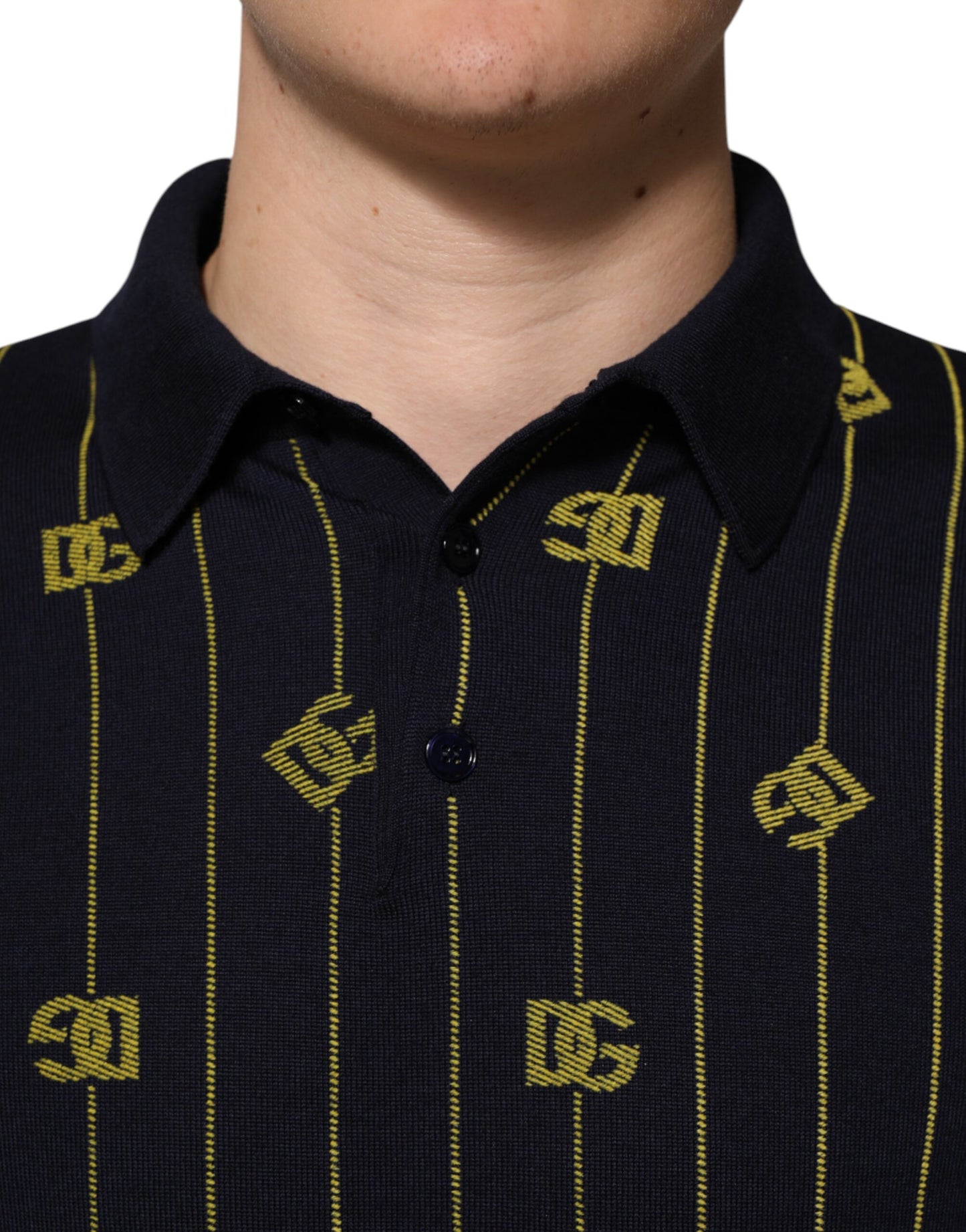 Dolce &amp; Gabbana – Schwarzes Poloshirt aus Jacquard-Strick mit Logo