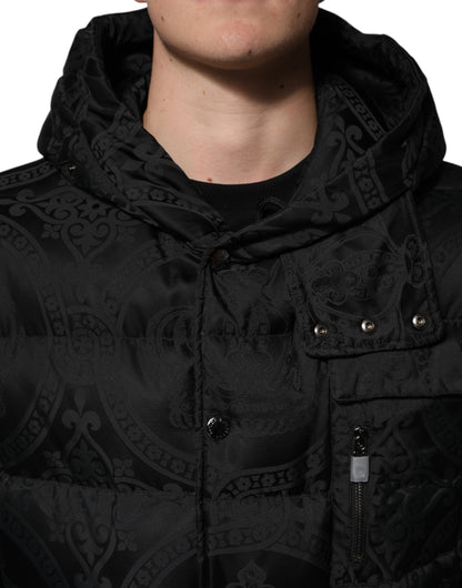 Dolce &amp; Gabbana – Schwarze, gesteppte Pufferjacke mit Kapuze aus Jacquard