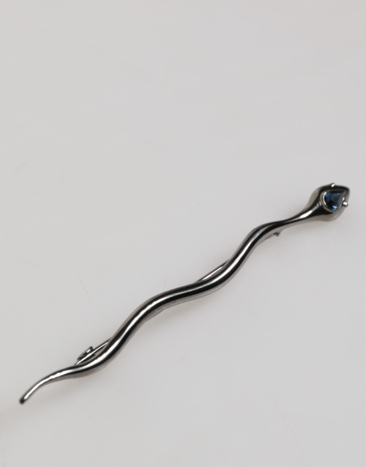 Dolce &amp; Gabbana Schwarze Messing-Kristall-Spilla-Serpente-Herrenbrosche