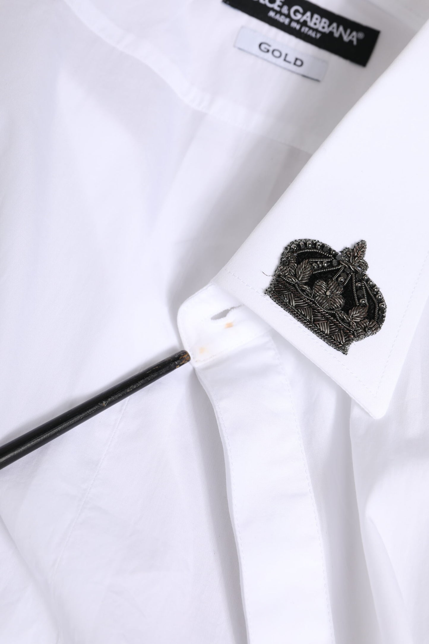 Dolce &amp; Gabbana – Weißes, goldenes Baumwollhemd mit Kronenkragen
