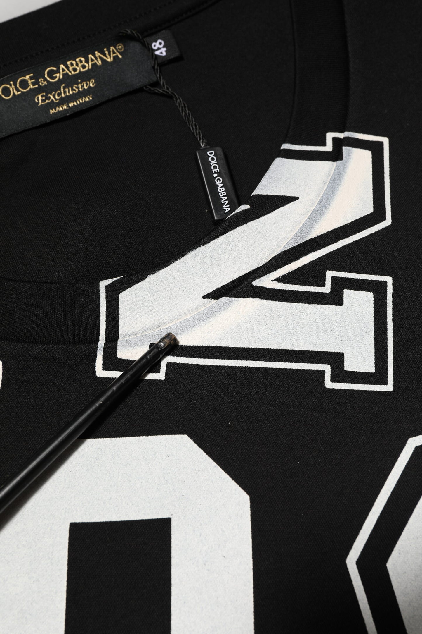 Dolce &amp; Gabbana – Schwarzes, kurzärmliges T-Shirt aus Baumwolle mit Buchstabendruck