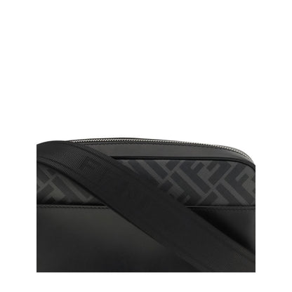 Fendi – Schwarze Leder-Umhängetasche