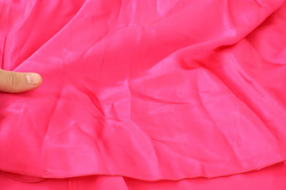 Dolce &amp; Gabbana – Rosa Etuikleid aus Seide mit Schleife und offenen Schultern