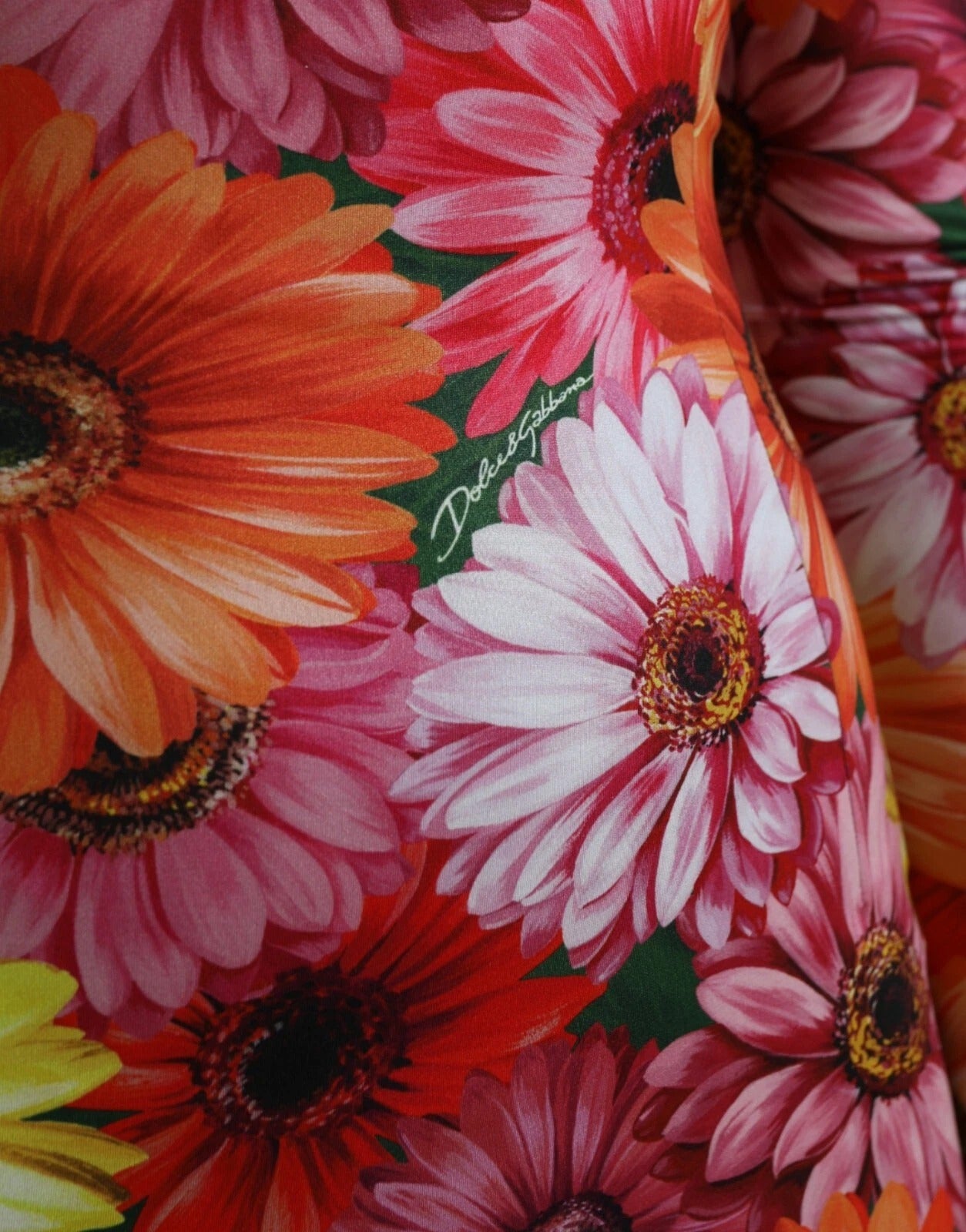 Dolce &amp; Gabbana – Mini-Etuikleid mit mehrfarbigem Blumendruck