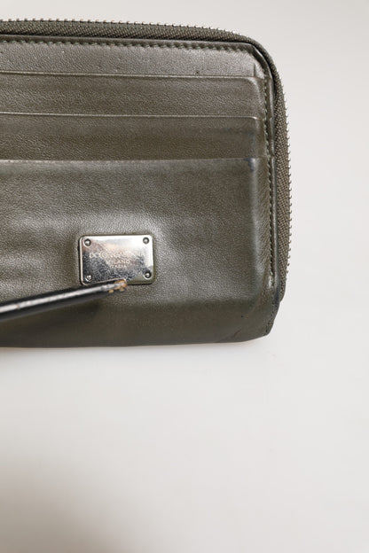 Dolce &amp; Gabbana Militärgrünes Leder-Kartenetui mit Logo-Plakette und Münzbörse