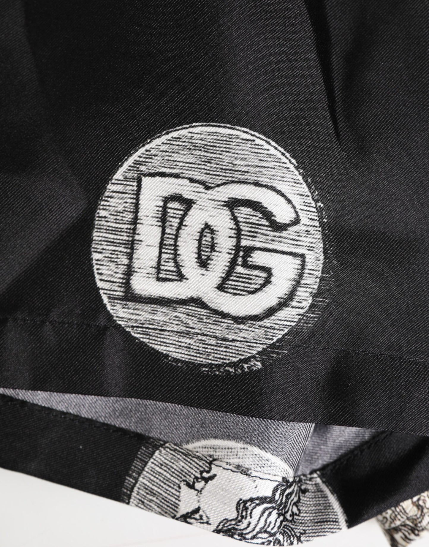 Dolce &amp; Gabbana – Schwarze Boxershorts aus Seide mit antikem Münzdruck