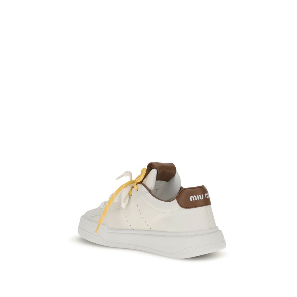 Miu Miu Sneakers mit Doppelschnürung