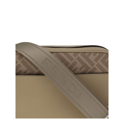 Fendi Schultertasche aus beigem Leder