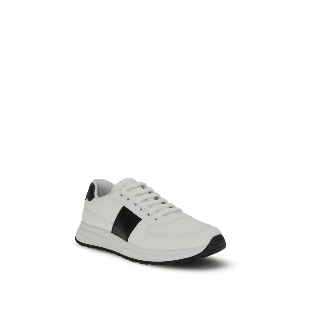 Prada Sneaker aus weißem Kalbsleder, Modell Bos Taurus, niedriger Schaft.