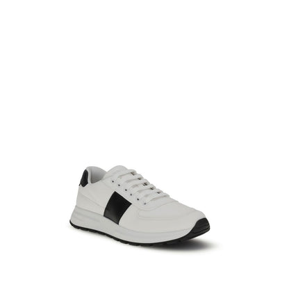 Prada Sneaker aus weißem Kalbsleder, Modell Bos Taurus, niedriger Schaft.