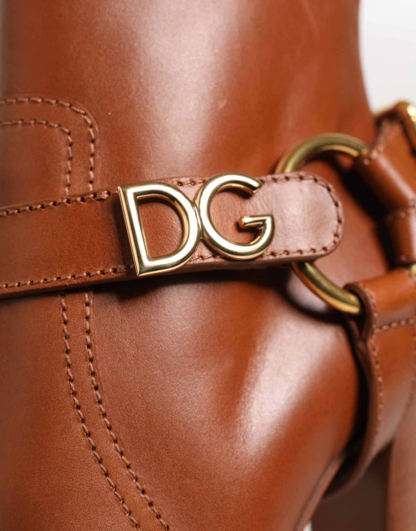 Dolce &amp; Gabbana Stiefeletten aus braunem Leder mit DG-Logo und Schnalle