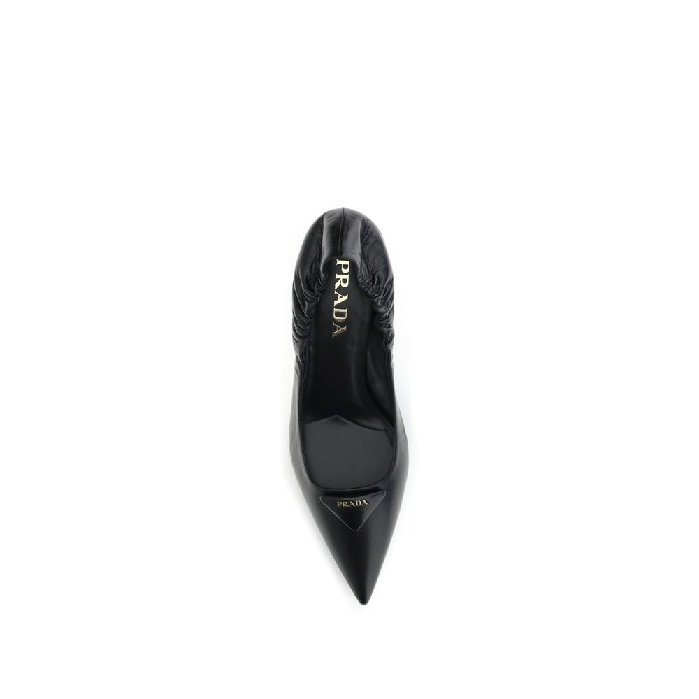 Prada Leder-Logo-Pumps