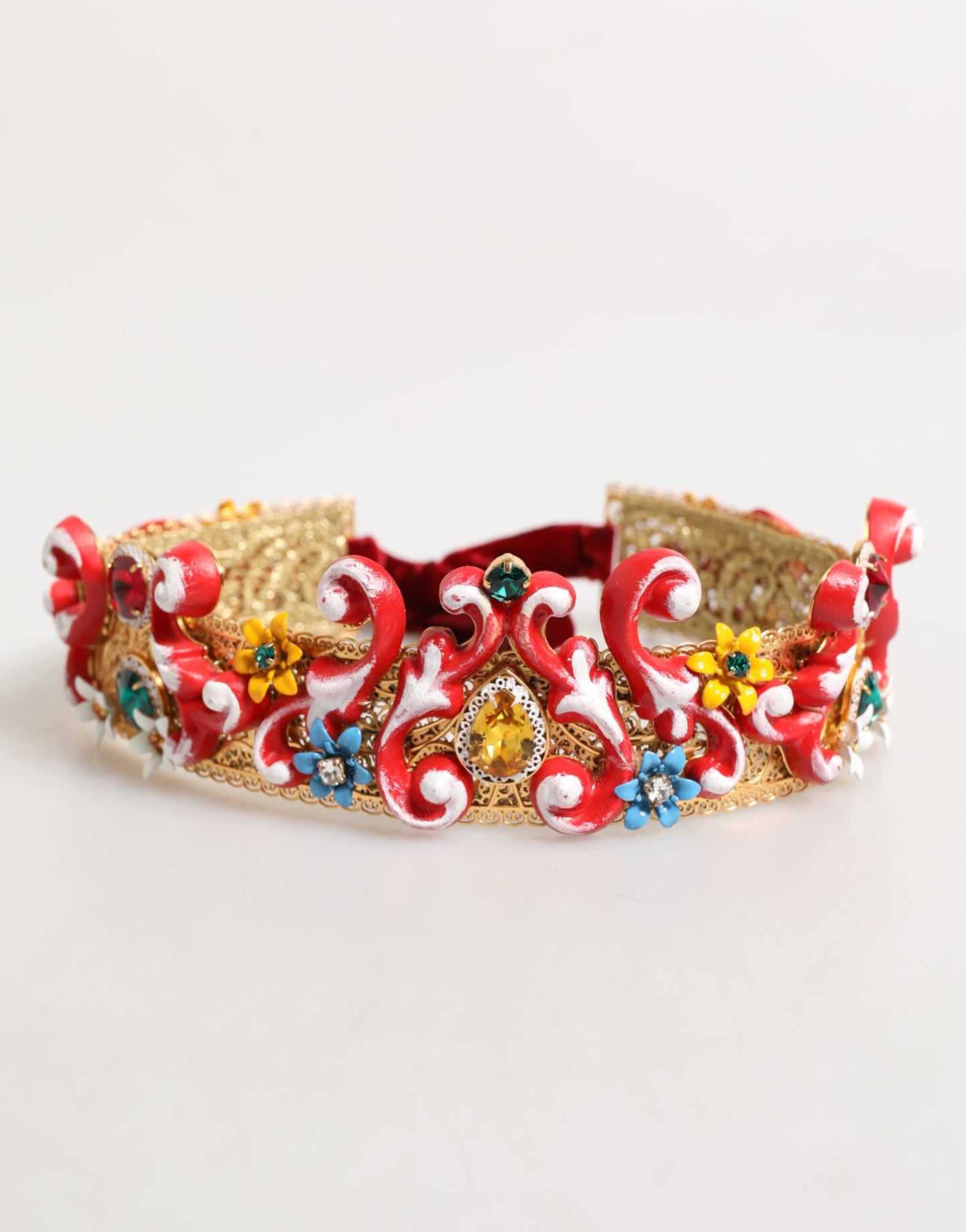 Dolce &amp; Gabbana Rotes Carretto-Stirnband mit mehrfarbigem Kristallgold und Tiara-Krähenmotiv