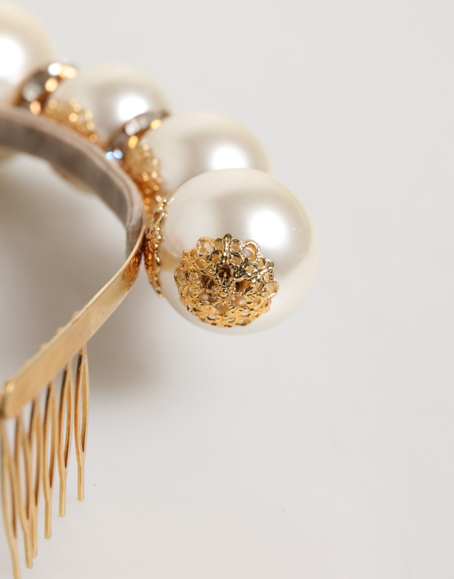 Dolce &amp; Gabbana – Tiara mit goldener Perlen- und Kristallverzierung, Haarschmuck