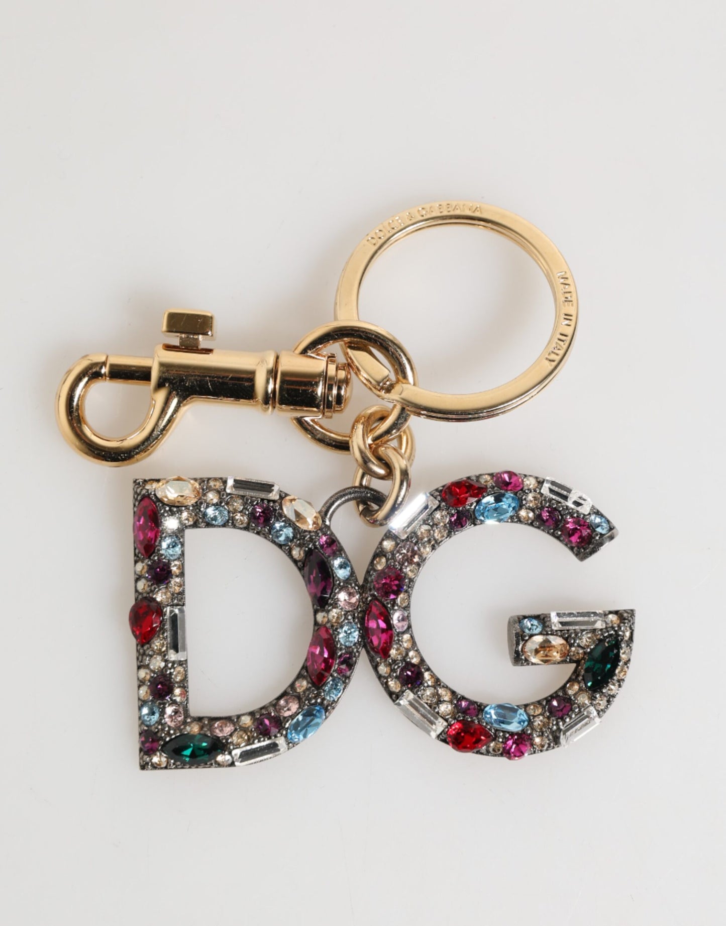 Dolce &amp; Gabbana Schlüsselanhänger mit DG-Logo in Gold und mehrfarbigem Kristall